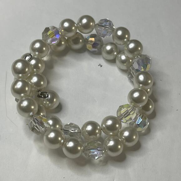 Set of three beaded stretch bracelets stone faux mother of pearl shell trendy - Picture 5 of 8